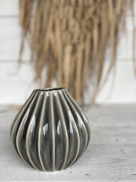 Vase wide smoked pearl von Broste Copenhagen 15cm