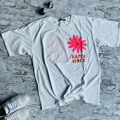 T-Shirt "Happy Vibes white" One Size