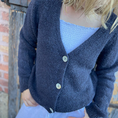 Alpaka Cardigan "blaugrau" von Sarah & Sally