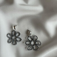 Ohrstecker Blume "Holiday Glitter" grau von Biba