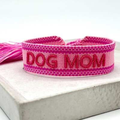 Statement-Armband "Dog Mom rosa-pink" von Parsley & Pepper