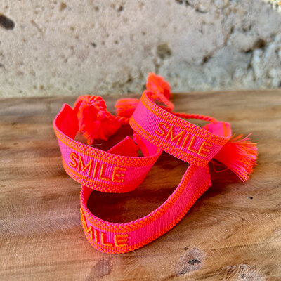 Statement-Armband "Smile neonorange-pink" von Parsley & Pepper