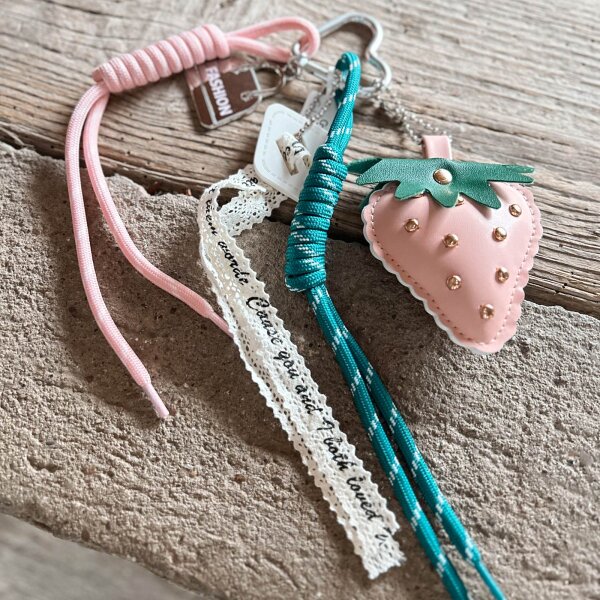 Bag Charm "Strawberry pink"