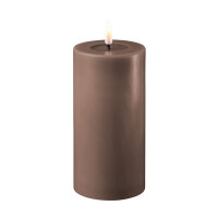 LED-Stumpenkerze 7,5x15cm "mokka" von DELUXE...