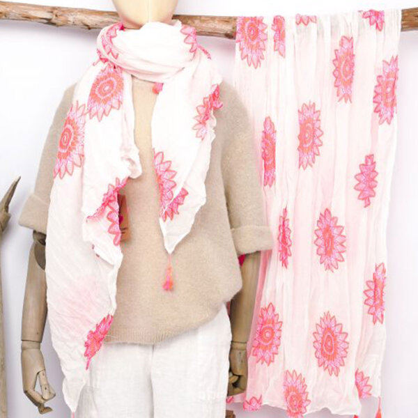 Baumwolltuch im Blockprint "Neon Mandala auf weiß" von Sarah & Sally