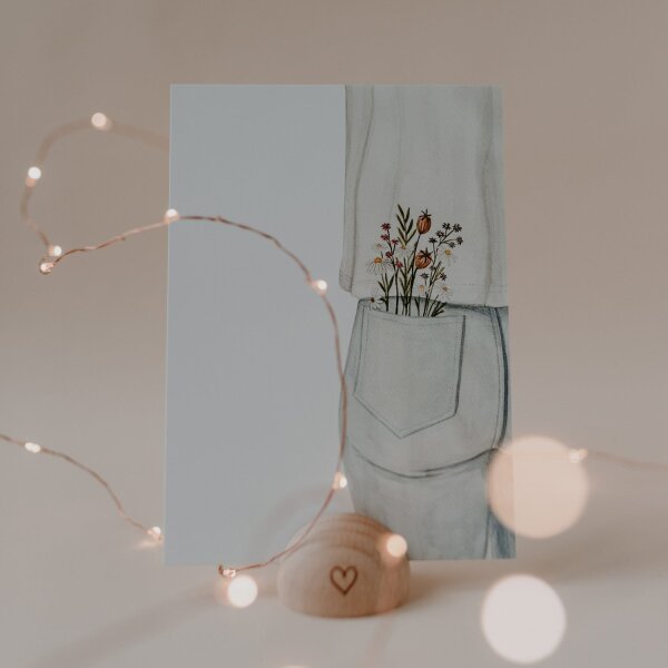 Postkarte "Flower Jeans" von Eulenschnitt