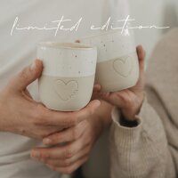 Limitierter Becher "großes Herz Mama" von Eulenschnitt