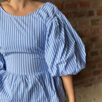 Baumwollbluse mit Puffärmeln "Streifen blau-weiß"
