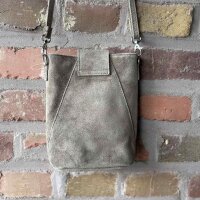 Handytasche "Nia" Velolurs taupe
