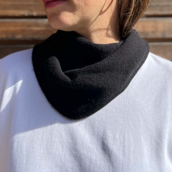 Dreieckstuch 100% Wolle "schwarz"