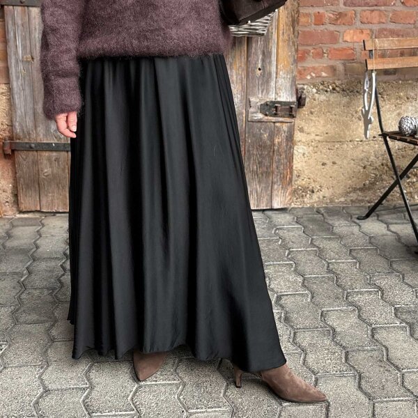 Satinrock lang schwarz One Size